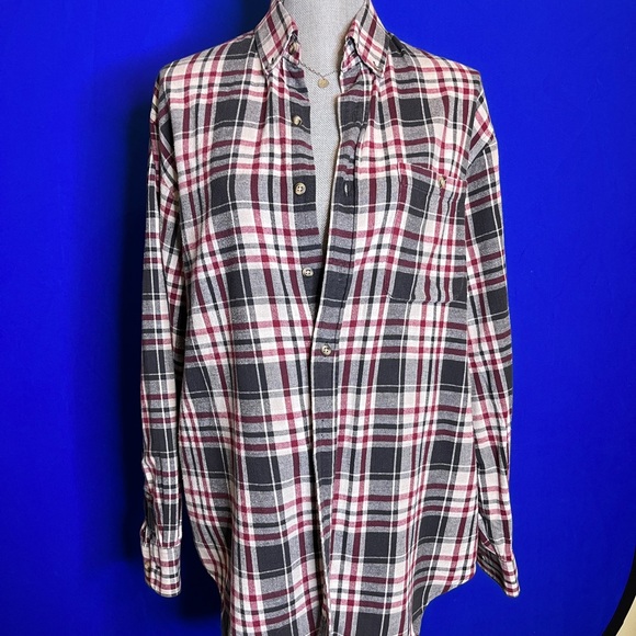 RoundTree & Yorkee Flannel Shirt - Picture 1 of 6